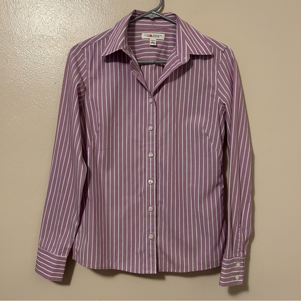 Banana Republic Non-Iron Fitted Lavender and White Striped Shirt
